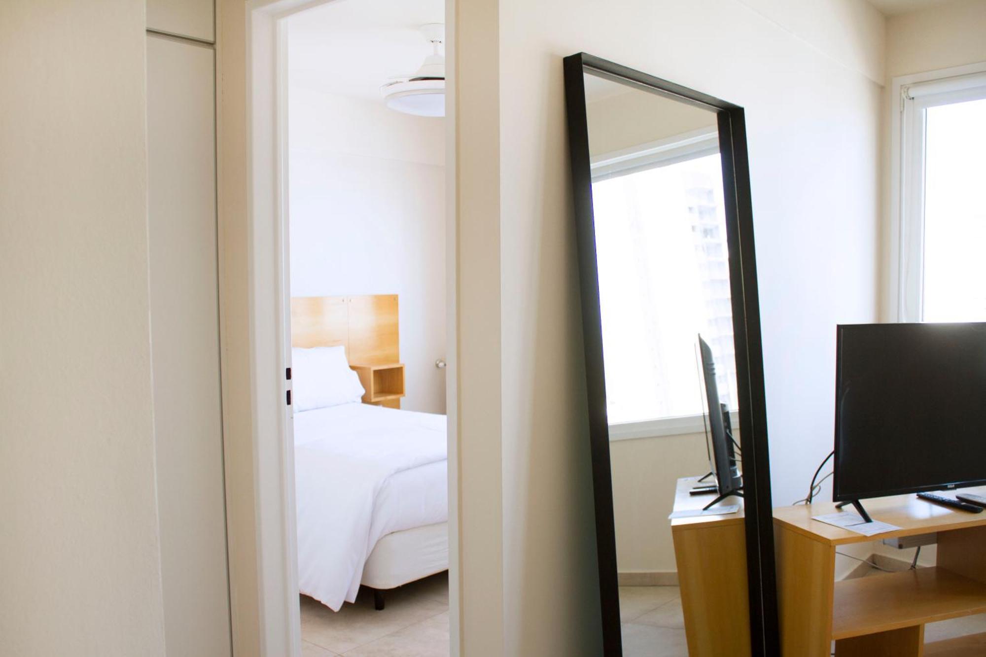 Corrientes Premium Con Desayuno Apartment Bahía Blanca Екстериор снимка